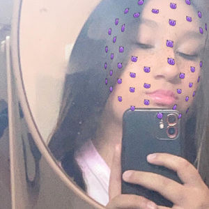 Meet your Posher, Kayla